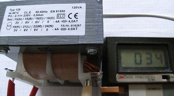 Transformator und Digitalmultimeter