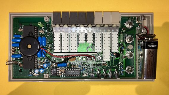 Leiterplatte mit Toshiba IC und Bauteilen
