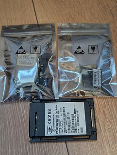 Motorola GSM Datenmodul und Komponenten in Verpackung
