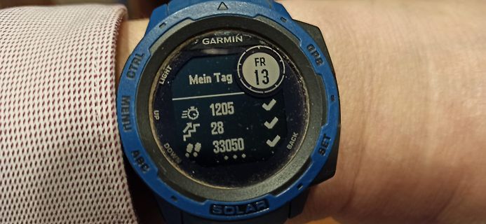 Garmin Smartwatch am Handgelenk