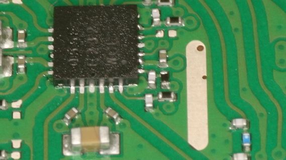 Nahaufnahme einer Leiterplatte mit integriertem Schaltkreis
