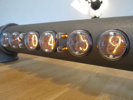 Digitaluhr mit Nixie-Röhren