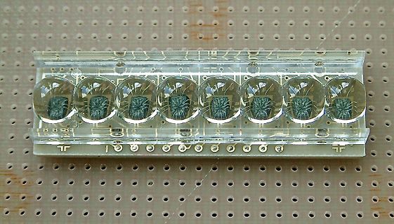 Mikrofluidik-Chip mit acht Kammern