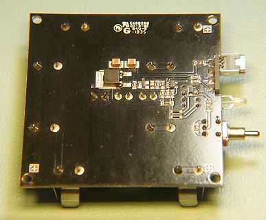 Leiterplatte mit elektronischen Bauteilen und Anschlüssen