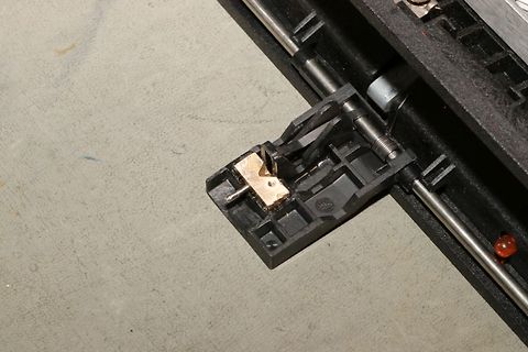 Nahaufnahme eines mechanischen Bauteils oder Schalters