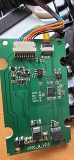 Leiterplatte mit Mikrocontroller und Anschlusssteckern