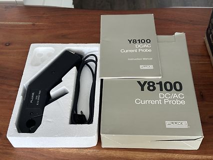 Fluke Y8100 DC/AC Current Probe mit Verpackung