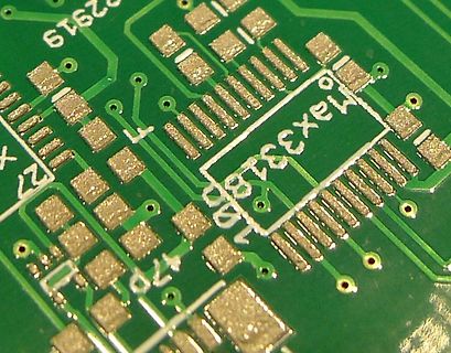Makroaufnahme einer Leiterplatte mit Max3318 IC