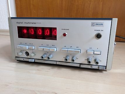 Philips digitales Multimeter PM 2421