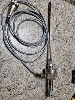 Industrieller Temperatursensor mit Kabel