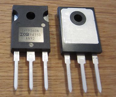 Zwei IRFP260N Leistungstransistoren