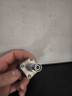 BNC-Buchse in Metallgehäuse