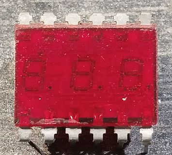 Rote 3-stelliges 7-Segment-Display