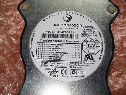 Rückseite einer 3Dconnexion Magellan Space Mouse