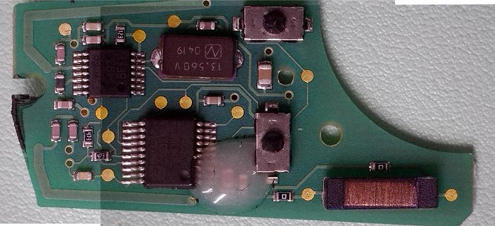 Nahaufnahme einer Leiterplatte mit elektronischen Bauteilen