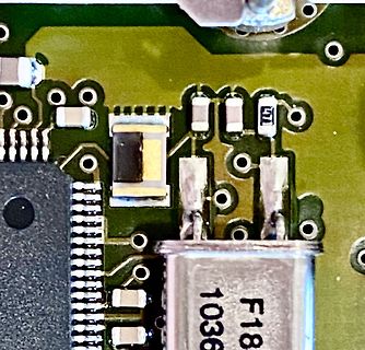 Makroaufnahme einer Leiterplatte mit SMD-Bauteilen