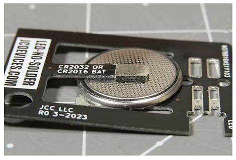 Leiterplatte mit CR2032 oder CR2016 Batteriefach