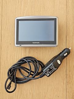 TomTom Navigationsgerät mit Ziggy lighter Adapter