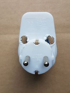 Beschädigter Eurostecker