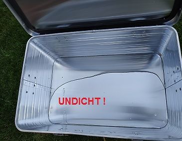 Leerer Metallbehälter mit Texteinblendung