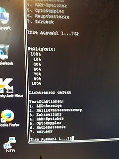 Abfotografierter Bildschirm mit Menü eines Mikrocontroller-Projekts