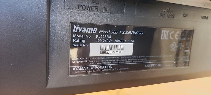 Typenschild eines iiyama Monitors