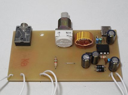Bestückte Leiterplatte mit elektronischen Bauteilen