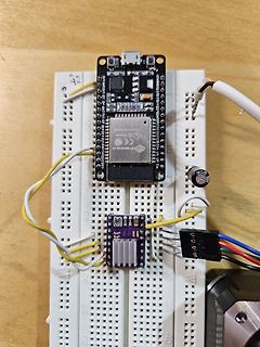 Aufbau mit ESP-WROOM-32 Modul auf Breadboard