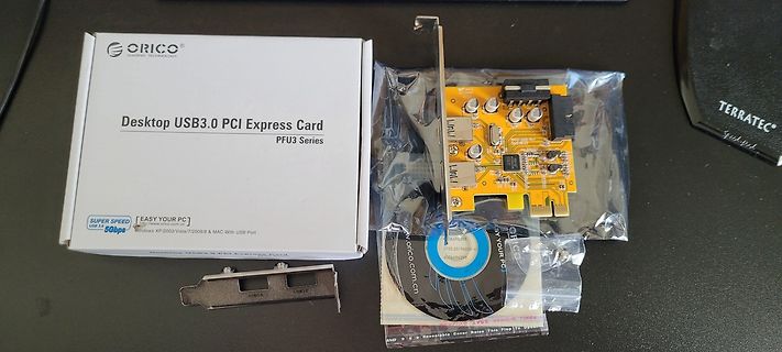Orico USB 3.0 PCI Express Karte mit Verpackung und CD