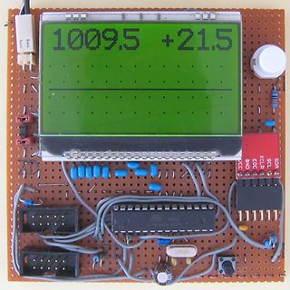 Selbstbau-Leiterplatte mit LCD und ATmega8