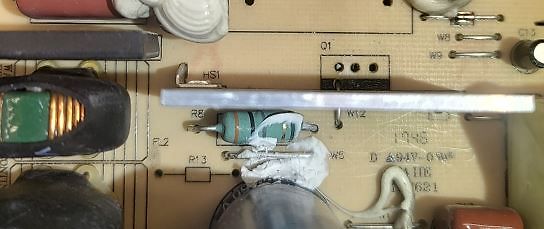 Ausschnitt einer Leiterplatte mit elektronischen Bauteilen