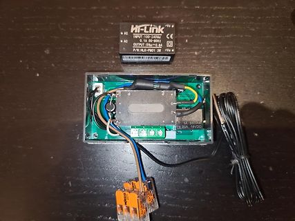 Hi-Link Netzteil und Platine mit Relais