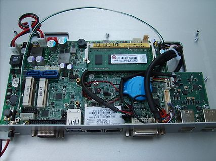 Offene Ansicht einer Computer-Single-Board-Platine