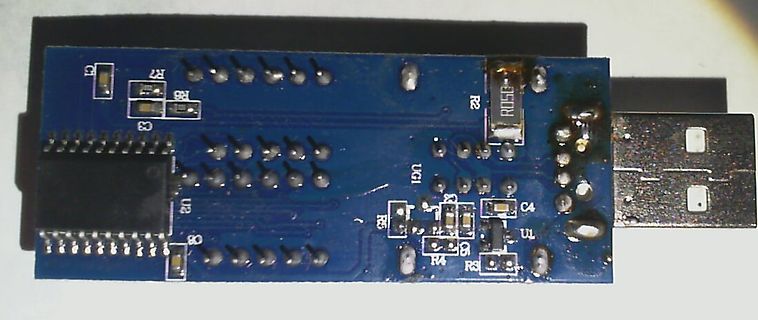 Foto einer bestückten Leiterplatte mit USB-Anschluss