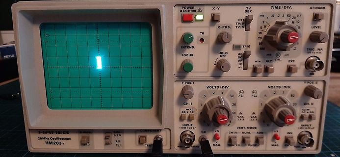 Hameg HM 203-7 Oszilloskop mit Lichtpunkt