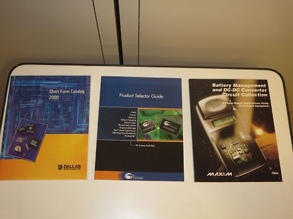 Drei Katalog- oder Produktführer von Halbleiterherstellern