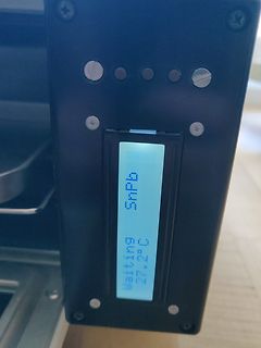 LCD-Display an einem Gehäuse