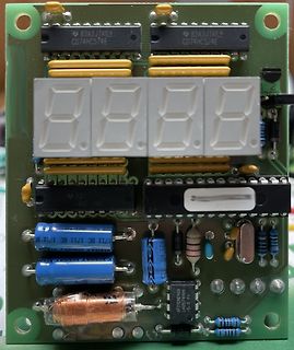Bestückte Leiterplatte mit 4-stelligem 7-Segment-Display