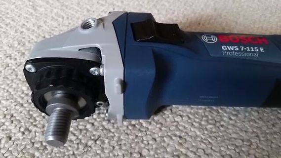 Bosch Winkelschleifer GWS 7-115 E Professional