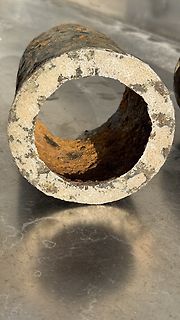 Rostiges Metallrohr
