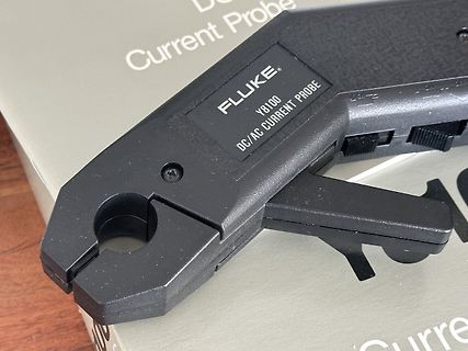 Fluke Y8100 DC/AC Stromzange