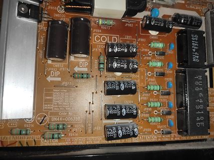 Nahaufnahme einer Leiterplatte mit elektronischen Bauteilen