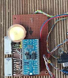 Aufbau mit Lochrasterplatine und Mikrocontroller-Modul