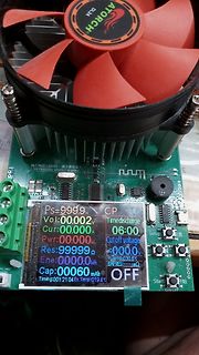 Elektronikmodul mit Display und Lüfter