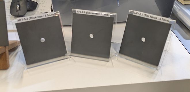 Drei Testplatten mit unterschiedlichen Dicken
