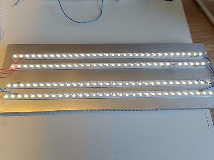 LED-Streifen auf Aluminiumprofilen