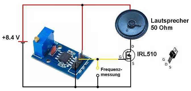 Elektronischer Aufbau mit Lautsprecher, MOSFET und Platine