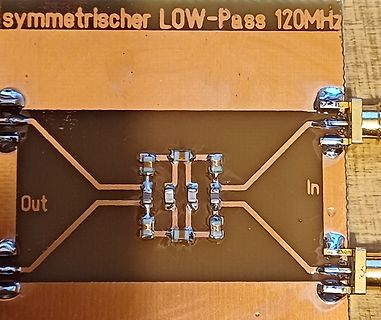 Symmetrischer Tiefpass-Filter auf Leiterplatte