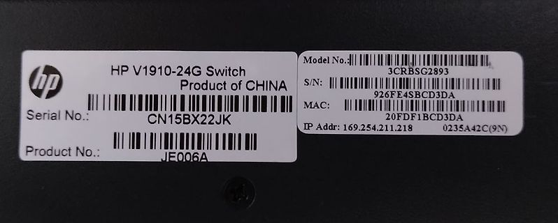 Typenschild eines HP V1910-24G Switches