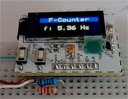 Frequenzzähler auf Lochrasterplatine mit LCD-Display